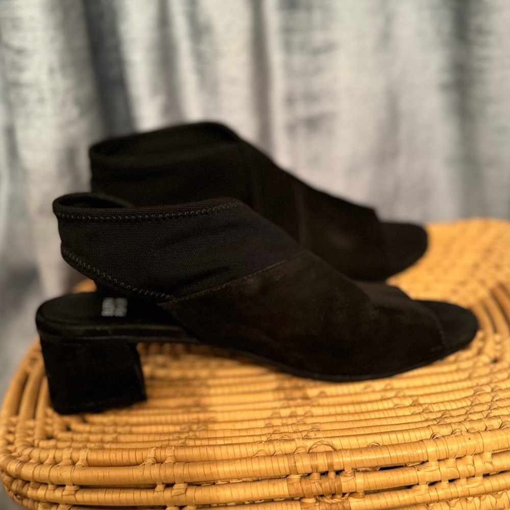 EILEEN FISHER | Size 9.5 | Luca Tumbled Nubuck Sandal - Picture 9 of 11